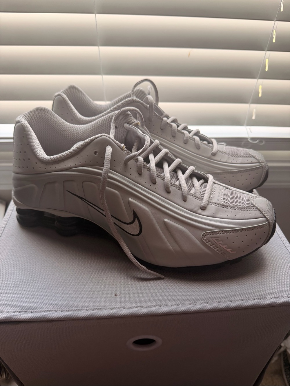 Nike shox R4